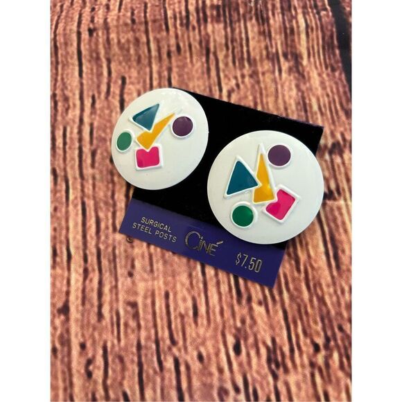 Vintage Women’s White Art Design Earings‎ - Picture 4 of 4